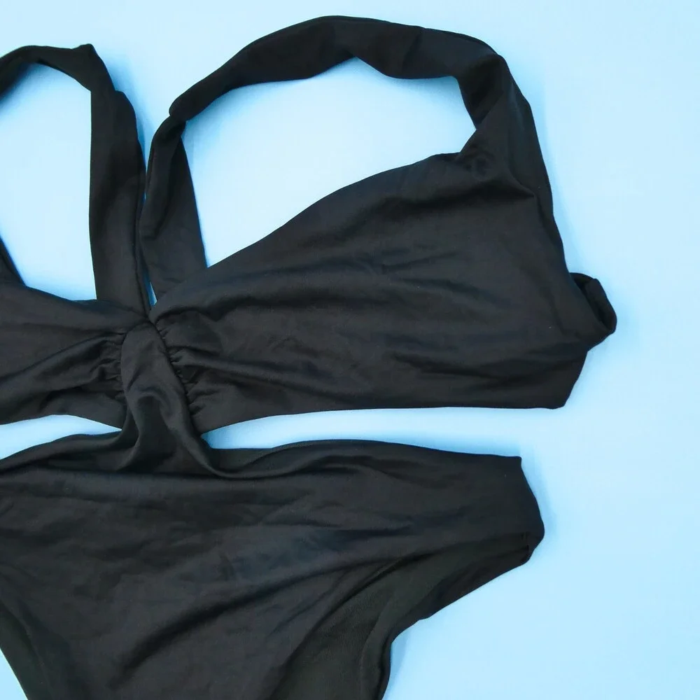 Agua Bendita Medium Black Smooth‎ One Piece Ruffle Swimsuit Cutout Strappy Beach